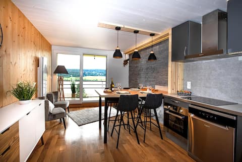Duplex with lake view * * * La Vue du Lac