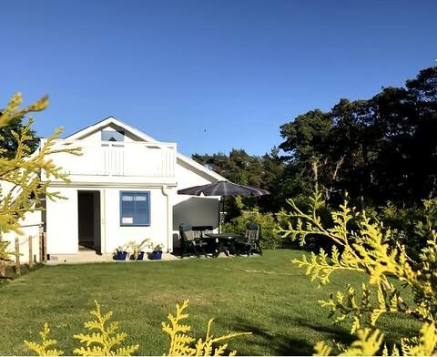Well-equipped guest house in Visby with sea view