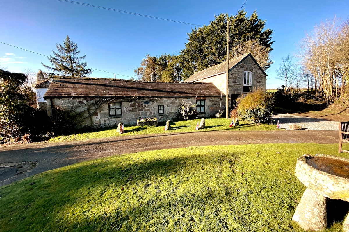 Annuncio Airbnb popolare: Bijou Studio Cottage in Rural Cornwall a St. Columb Major