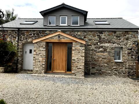 The Coach House  Close to Beach, HMS Raleigh, Looe