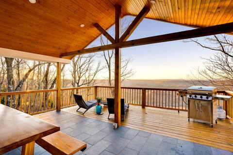 Lookout Mountain Spacious Home with Stunning Views