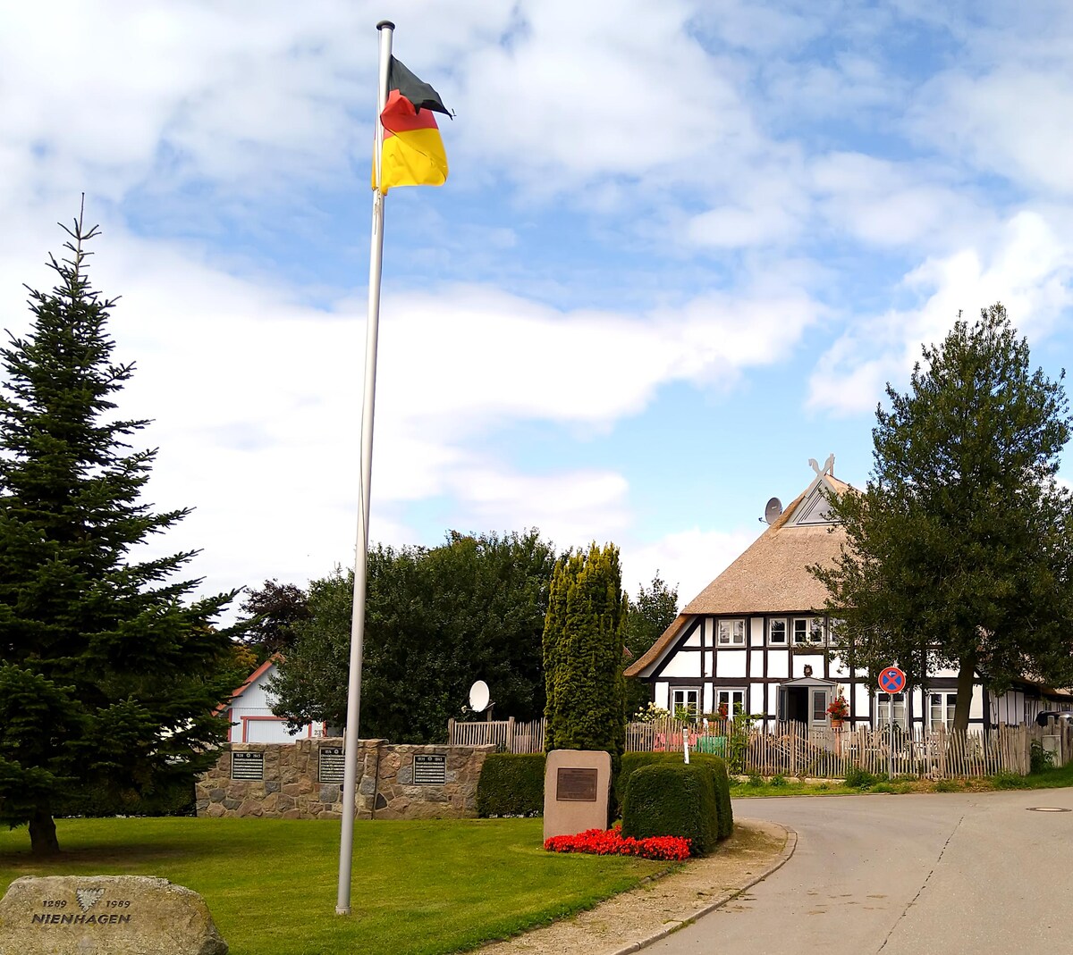 Airbnb performant: Top loft under thatched roof, pure nature and close to the Baltic Sea à Grömitz