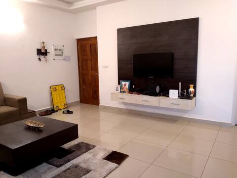 1 Private Room in 3BHK Homestay