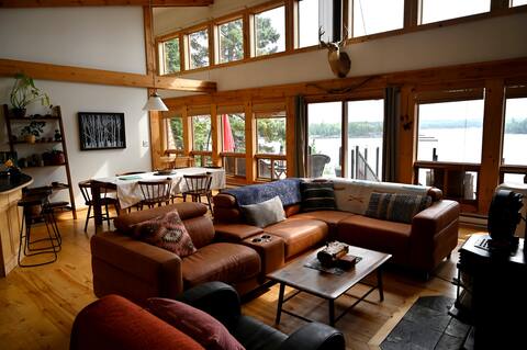Unique Open Concept Cabin with Private Guest Cabin