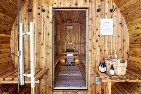 Family Friendly Cozy Retreat w/ Fireplaces & Sauna