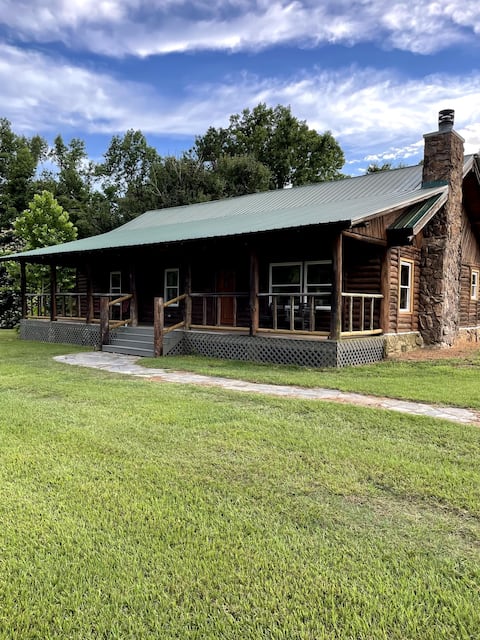 Arrowhead Acres Log Cabin