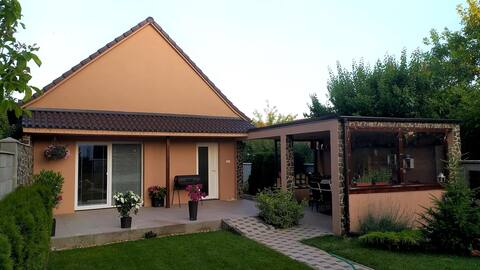 Comfortable place to stay in a fully equipped family home