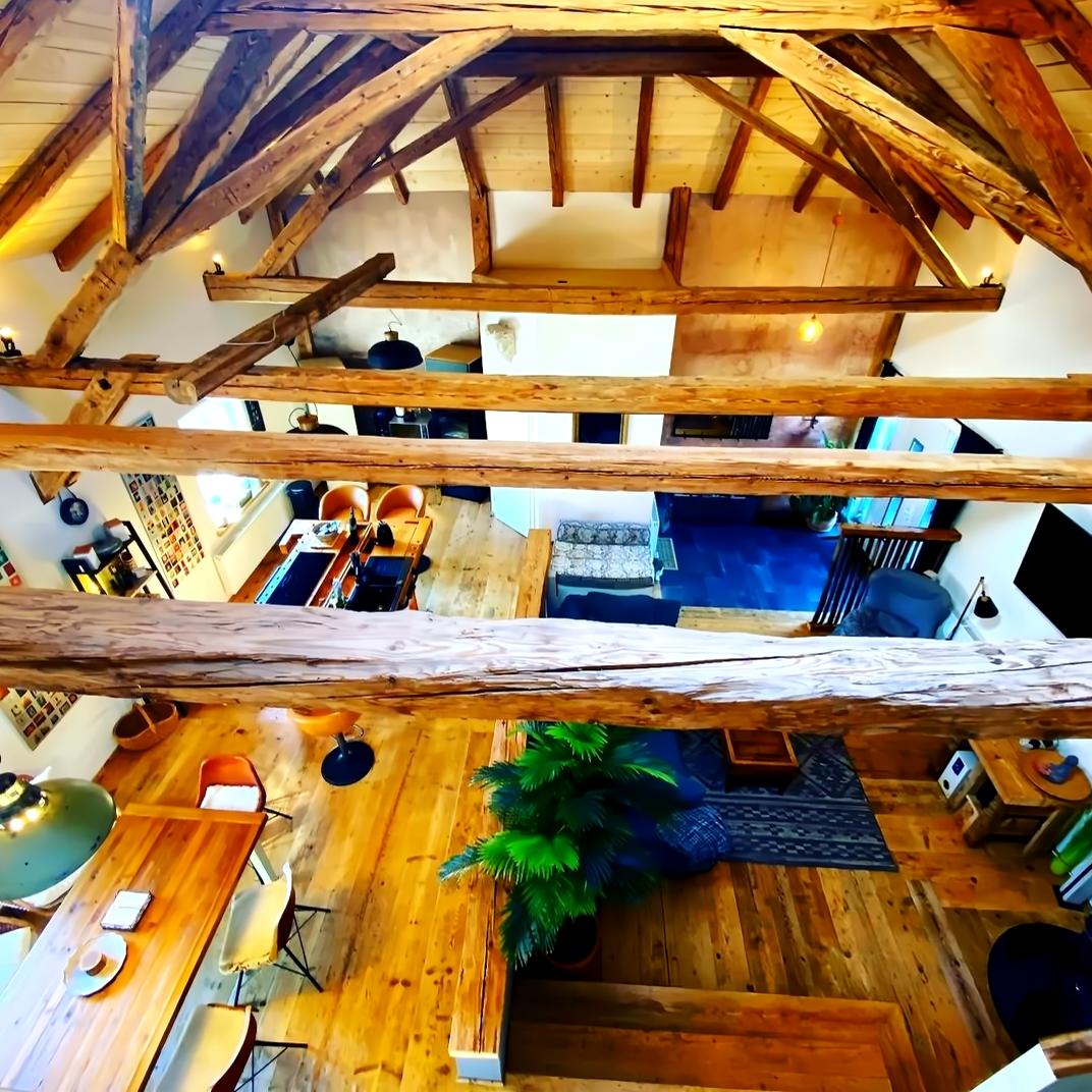 Anuncio de Airbnb popular: Loft Remise-Allgäu, 130 square meters with two bedrooms en Lindau (Bodensee)