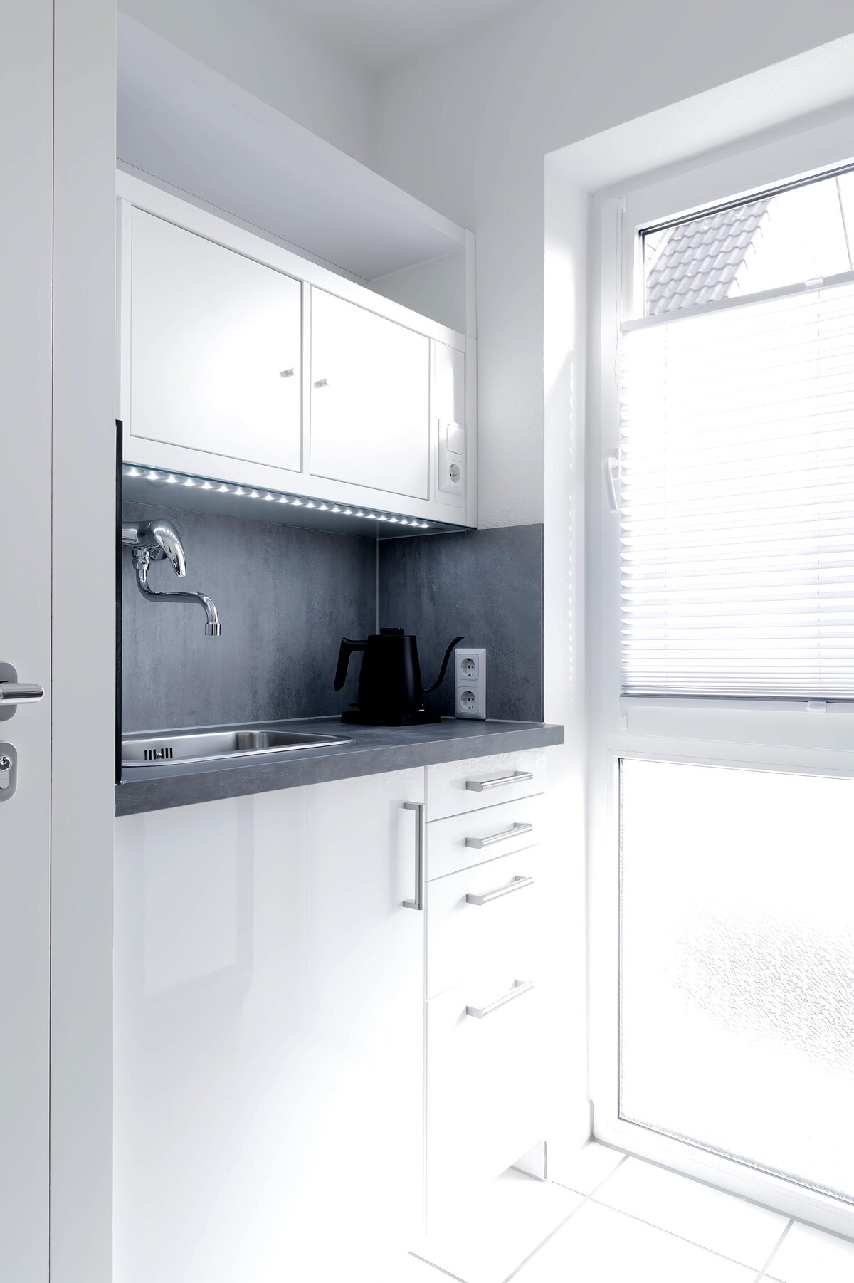 Top Airbnb: Modern guest suite for two people, 42 m² en Bergisch Gladbach