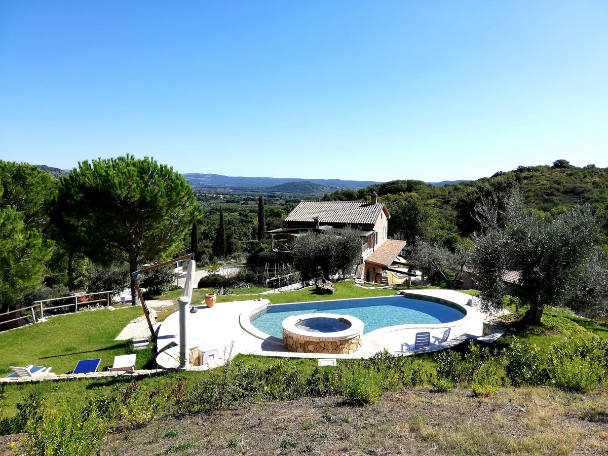 Proprietà Airbnb di successo: Ghiandaia Apartment with pool in Suvereto a Suvereto