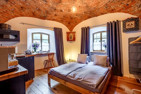 Apartment no.126, Loket (1)