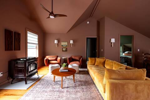 Cozy Cavendish Bunkhouse