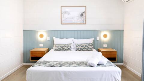 1 Bedroom Superior Apartment with Shared Pool