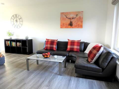 Cheerful end terraced family home in Dunfermline