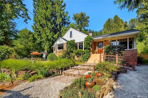 Cheerful 5 bedroom home in wine district w/hot tub