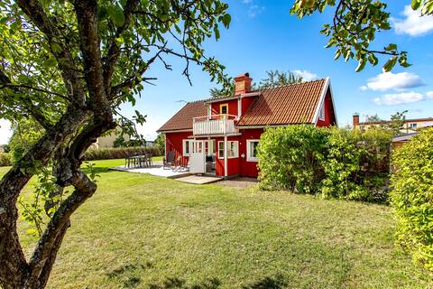 Family friendly, 1.5 km from Astrid Lindgren's World