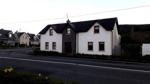 3 Bedroom home(2 Double Beds,2 Single Beds)