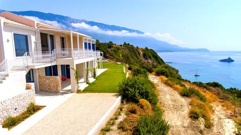 Beautiful villa 10 pers, pool, exceptional view