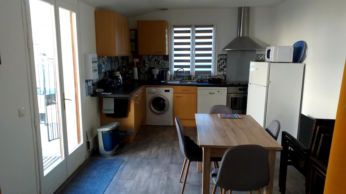 Top Airbnb: Townhouse near the port en Dives Sur Mer