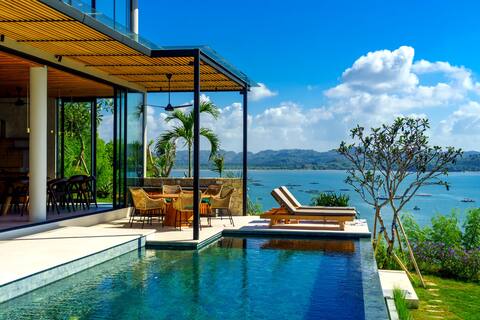 Villa Utamaro in Gerupuk Ocean Front with pool