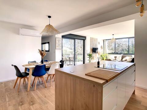 Beautiful apartment with view of the Canal du Midi view