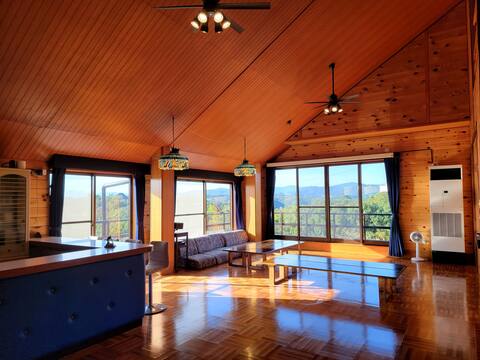 Entire vacation home on a large property!BBQ, Camp, Tennis Basket, Mini Soccer, and Big Screen Movie