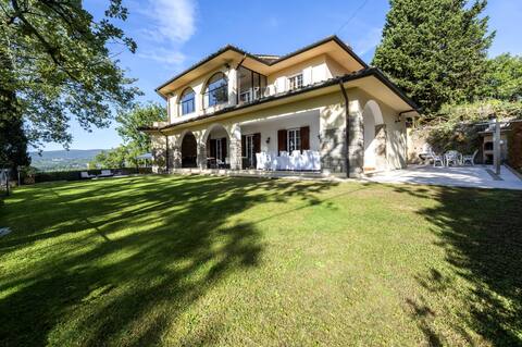 Villa la Quercia By MMega