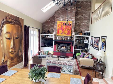 Spacious 6 bed 5 bathroom chalet bungalow on WAW