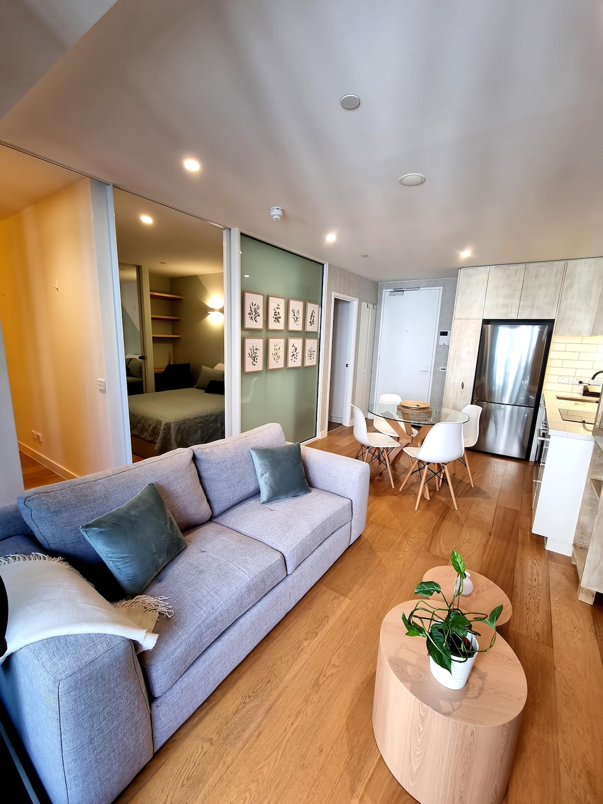 Popular Airbnb listing: Cozy 2-bedroom apartment in an excellent location in North Melbourne