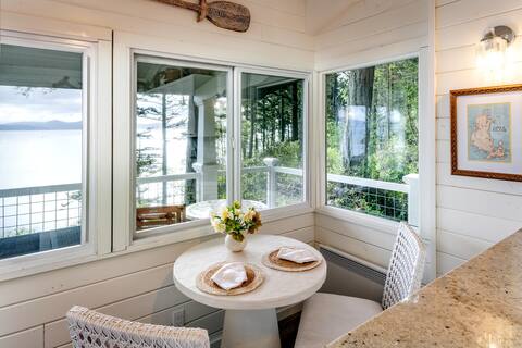Luxury Seaside Romantic Getaway