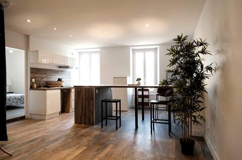 LOVELY RENOVATED APARTMENT
