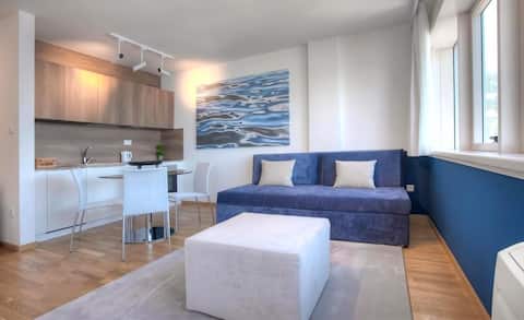 *Seafront*Fontana Premium Three Bedroom Apartments