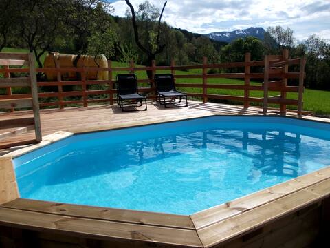 house with pool 12 pers 8 minutes of spray