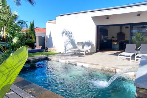 Heated pool, 3 bedroom single-story villa