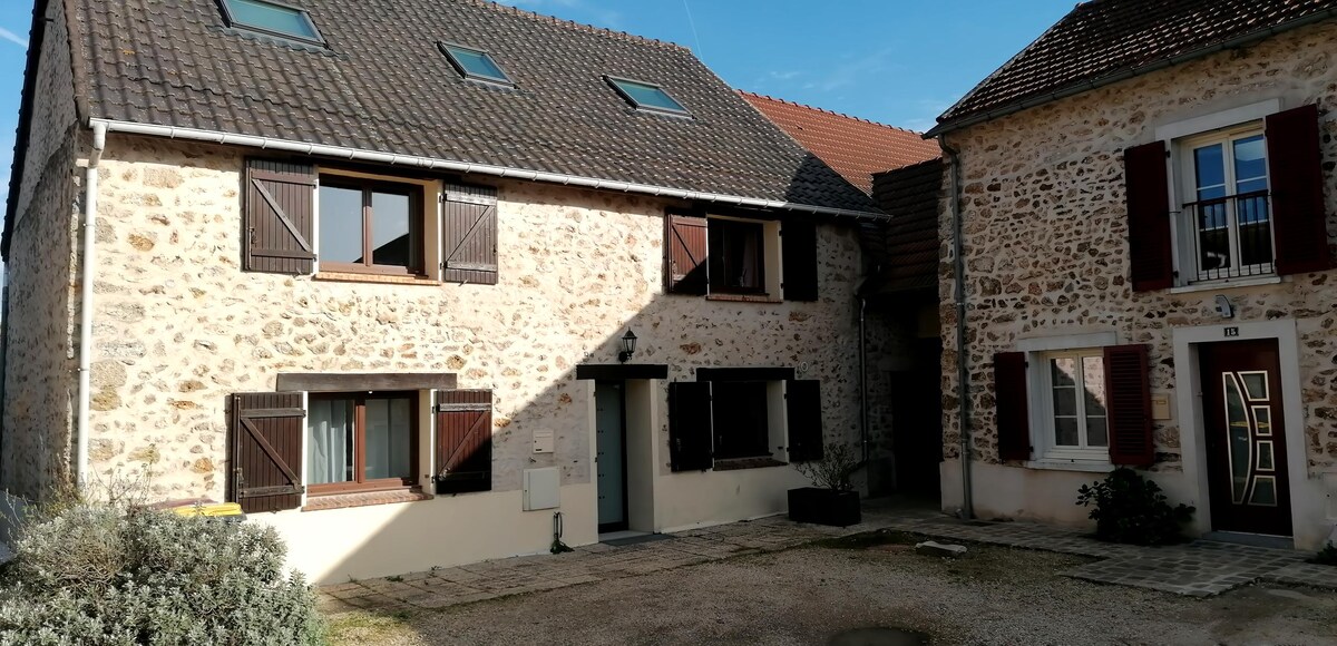 Top performing Airbnb: Nice house in Villejust (2 bedrooms, 2 beds) in Essonne