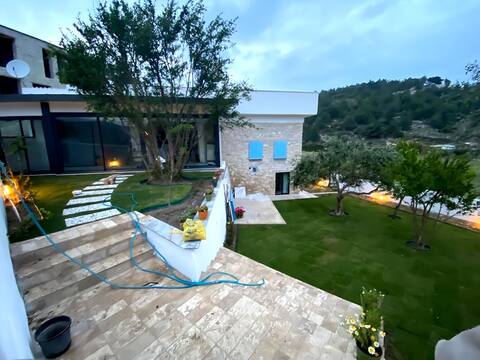 Cheerful home with a patio