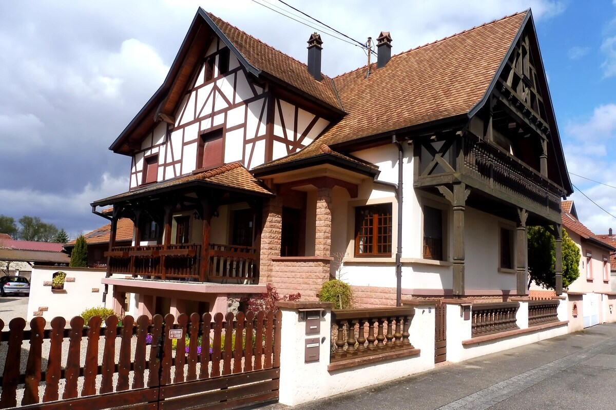 Annonce Airbnb populaire: Lovely Alsatian Ried accommodation near Europa-Park à Bas Rhin