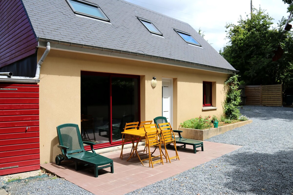 Popular Airbnb listing: Le nid de Verdier in Fécamp. House for 4 people. in Fécamp