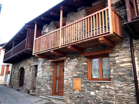 Fast WiFi in the Alps: Work and Relaxation