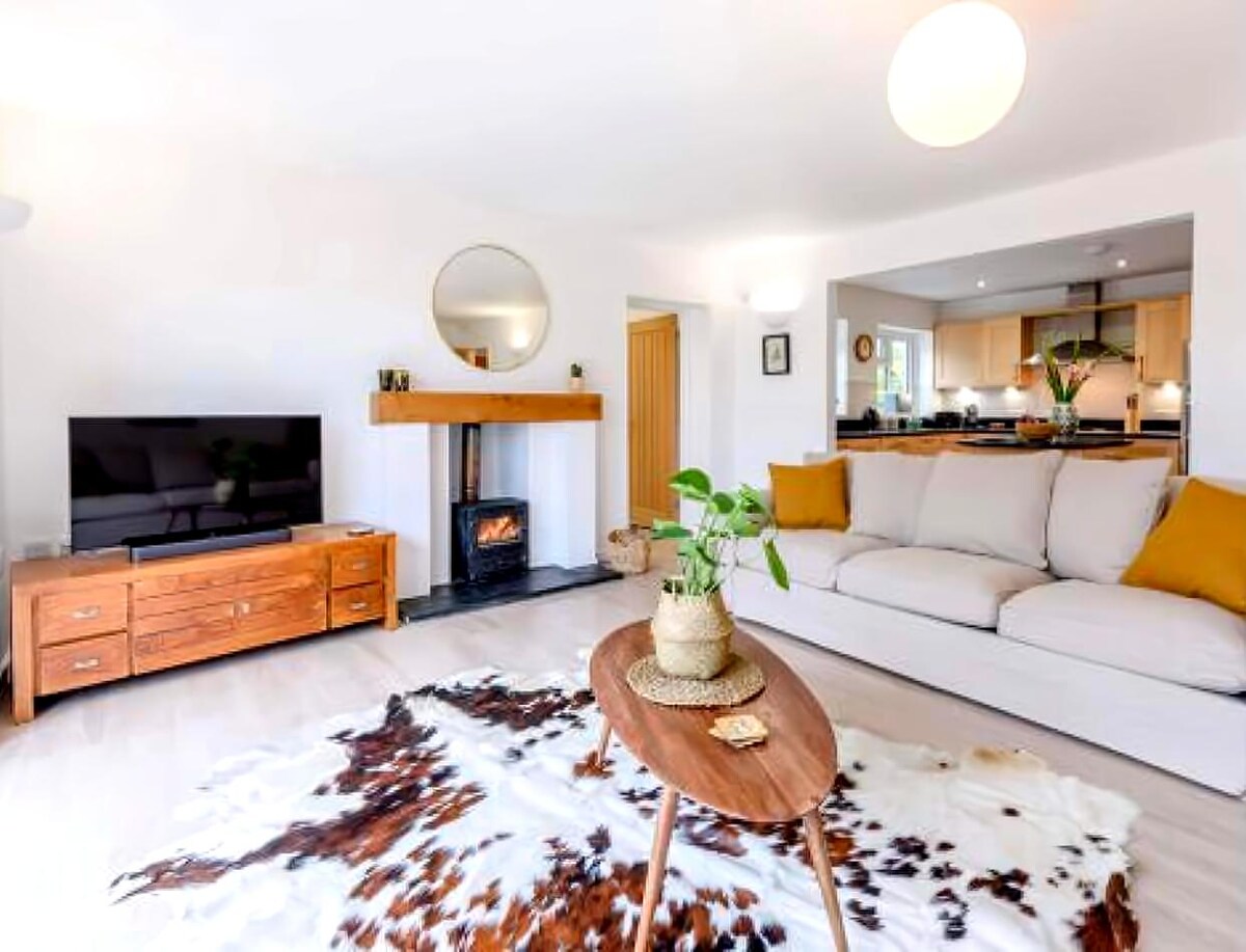 Successful Airbnb property: Vardons, luxury, spacious 4 bedroom Holiday Home in Braunton