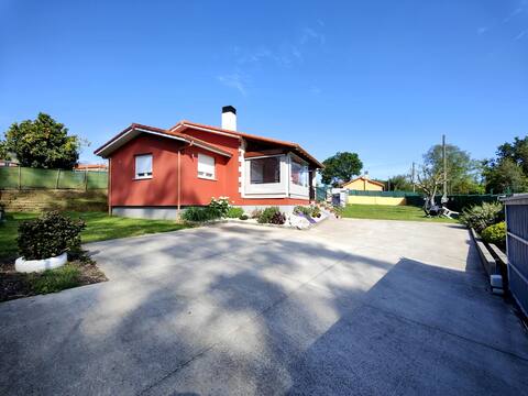 Separate house in Bergondo