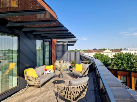 Artisa Riia 20a 2BR Luxury Penthouse Apartment