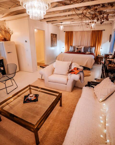 Historic Radio Tower w/HotTub: Luxe Lakeside Loft