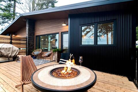 Sea,Sunrises,Sauna | Oceanfront Luxurious Retreat
