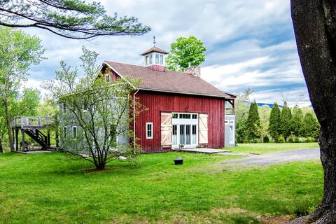 Barn on the Pond Barn Style Lodging