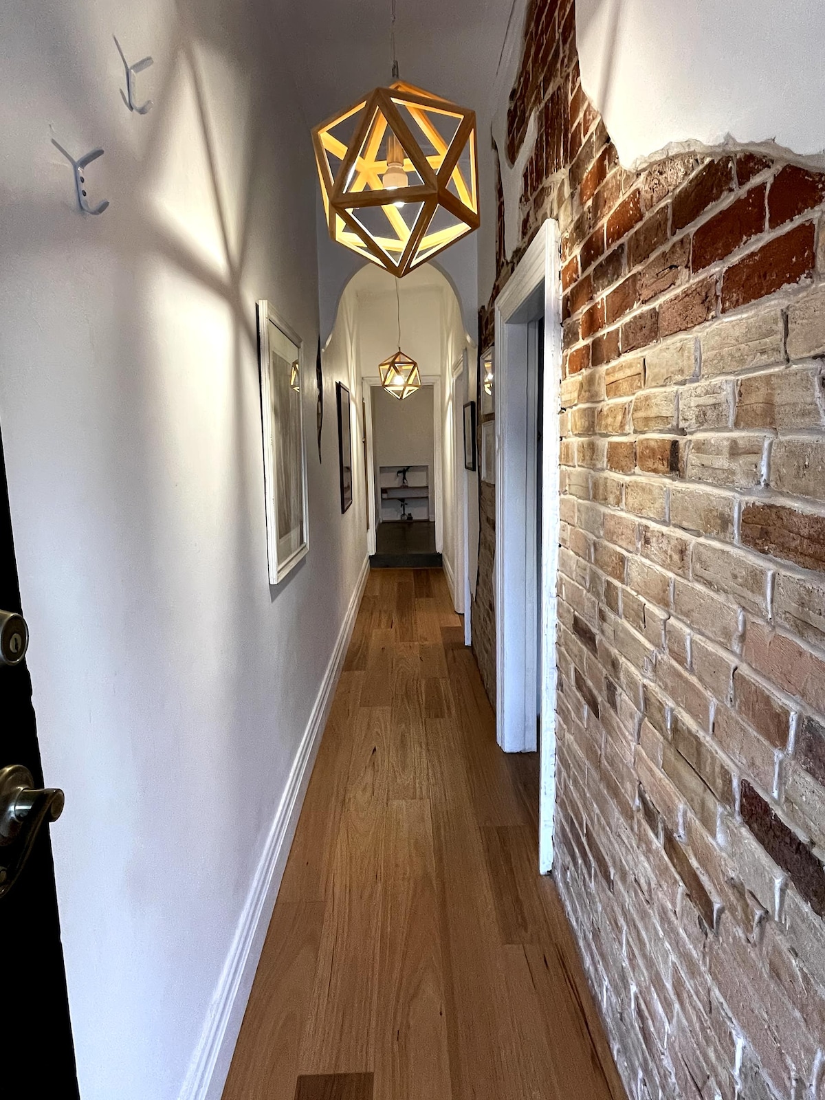 Popular Airbnb listing: Modern renovated Victorian sanctuary close to CBD in North Melbourne