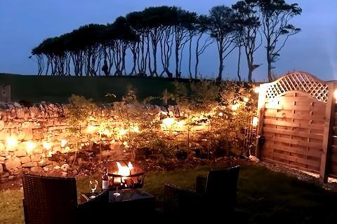 Self-catering property with hot tub - Portmahomack