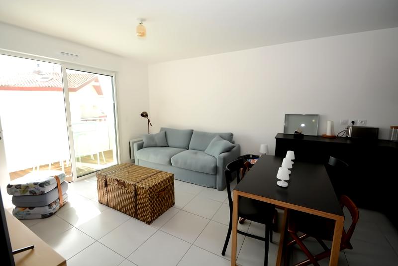 Popular Airbnb listing: Beautiful new waterfront apartment in Lacanau