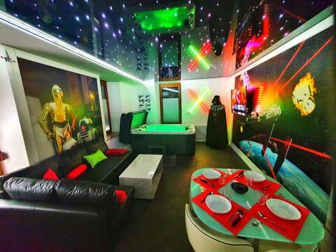 ★GALAXY SPA★ UNUSUAL★ HOT TUB 4PERS★★GARDEN★SPA★A/C