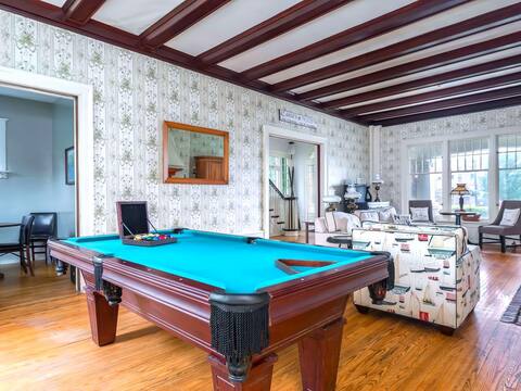 The Captain's Quarters